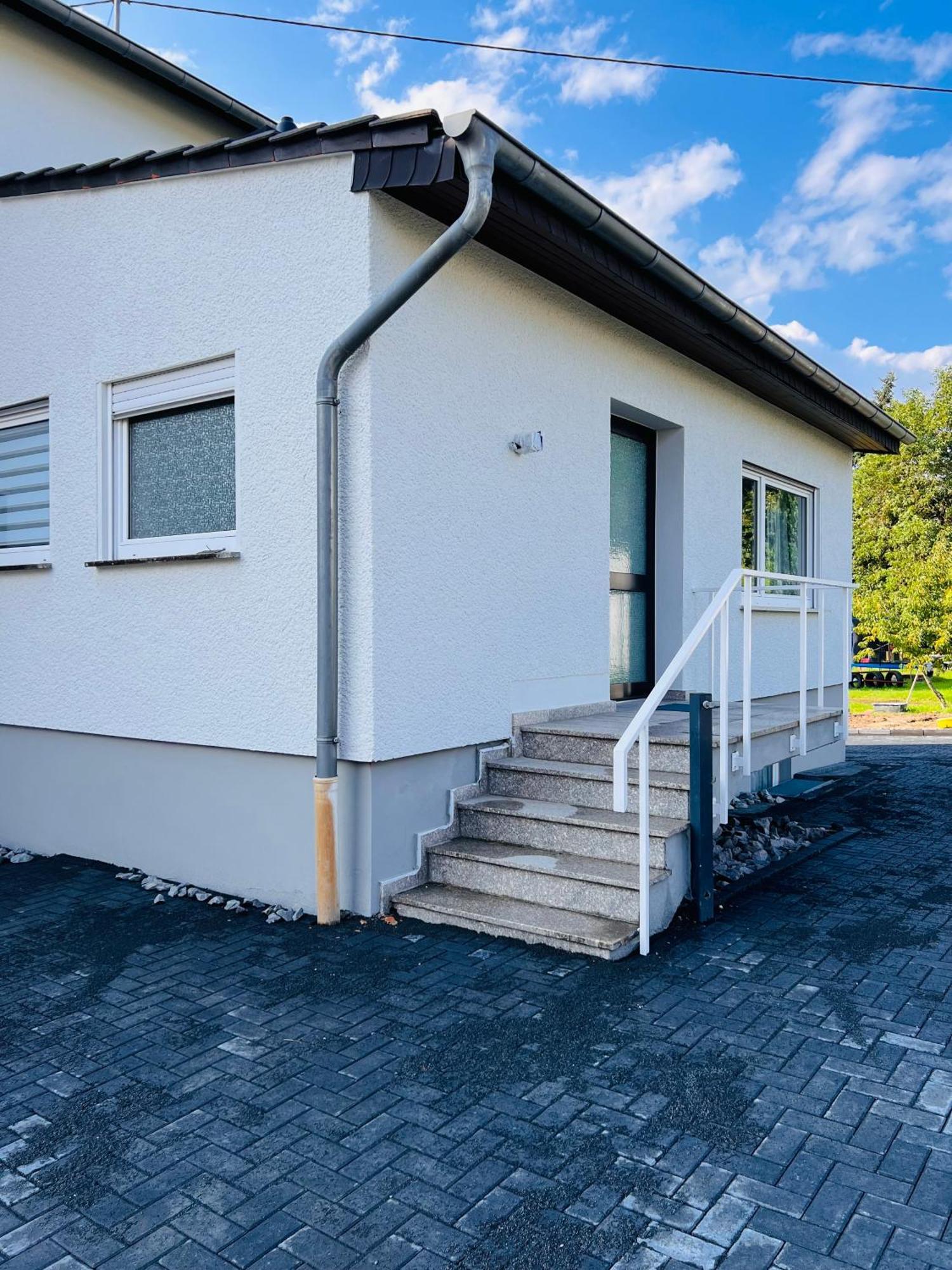 Ferienwohnung In Rheinnaehe Rheinbreitbach Ngoại thất bức ảnh